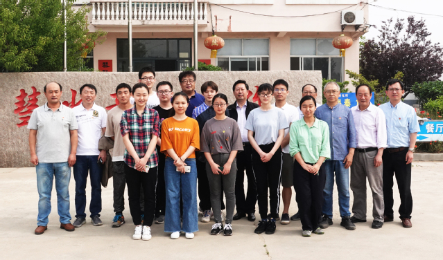 学院领导看望实习学生 学院领导看望实习学生